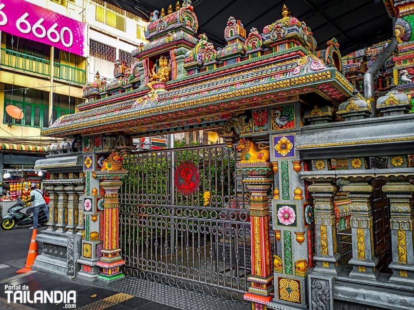 Visitando templo en Bangkok Sri Maha Mariamman