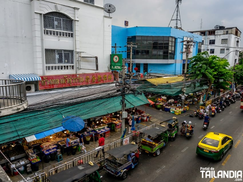 Conociendo el mercado de Huay Khwang de Bangkok