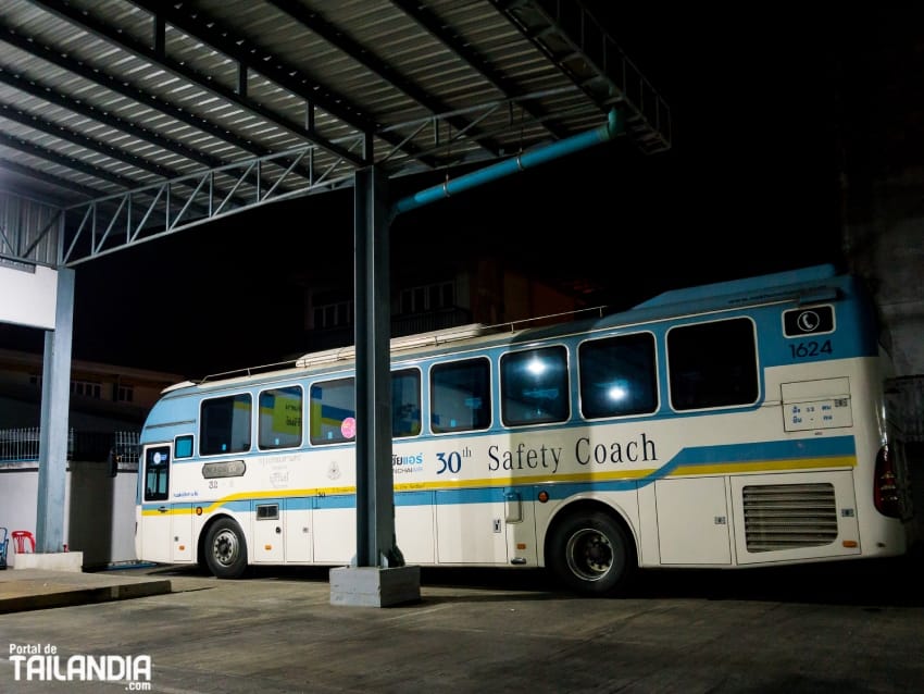 Estación de autobús en Buriram