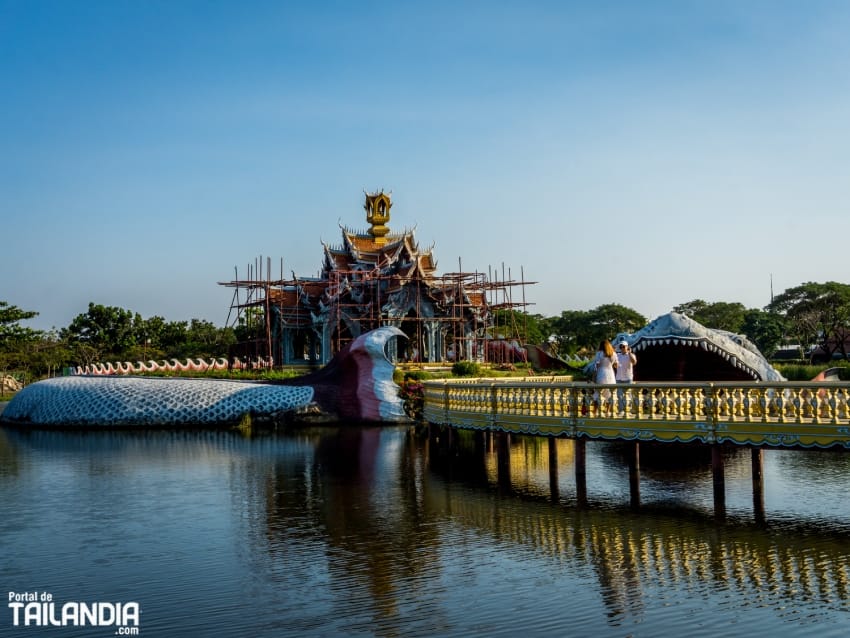 Explorando la zonas de ancient Siam