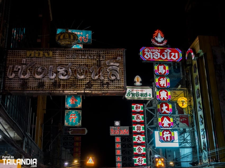 Mercado nocturno barrio chino de Bangkok