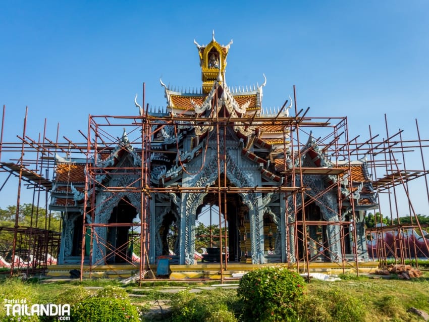 Qué es el monte Sumeru de Ancient Siam