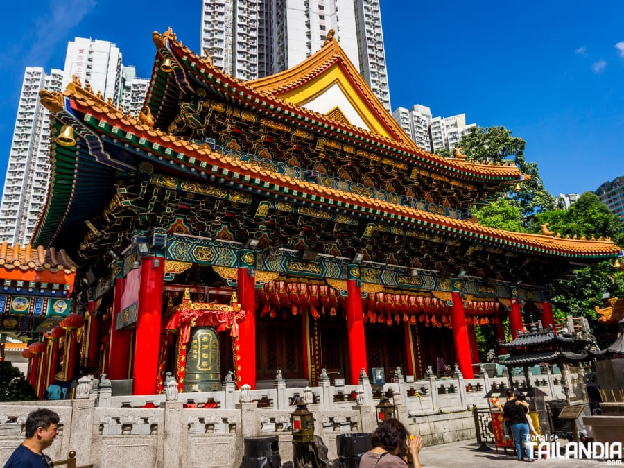Recorriendo el templo Wong Tai Sin