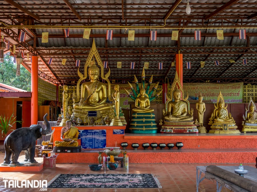 Santuario Wat Pa Chai Wararam de Buriram