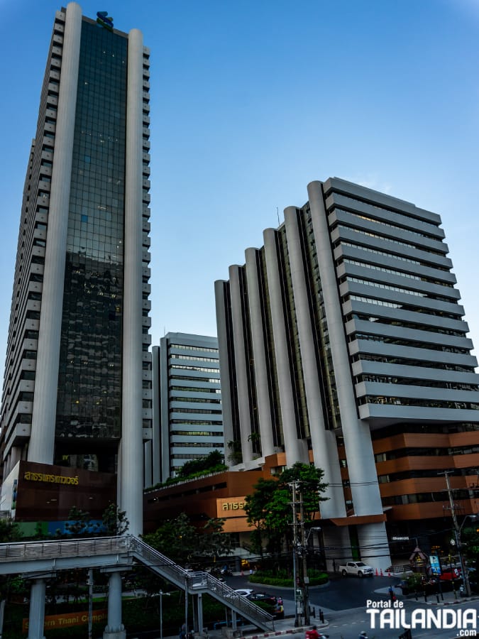 Edificios en Chong Nonsi de Bangkok