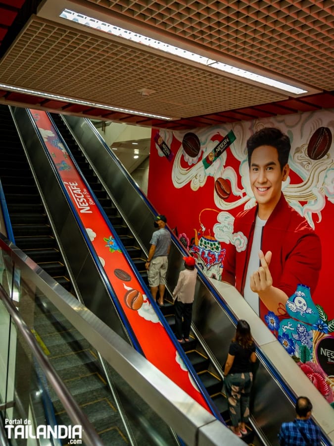 Estación del barrio chino Yaowarat