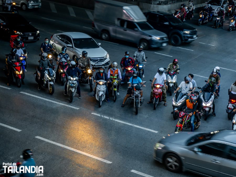 Tránsito concurrido en Bangkok