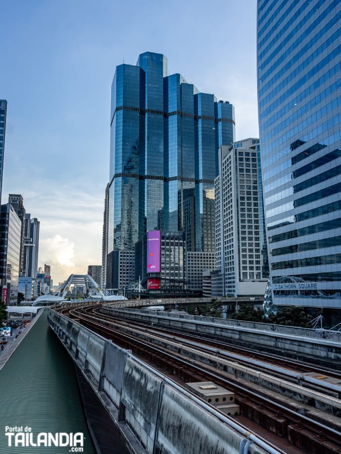 Vías de Skytrain en Chong Nonsi