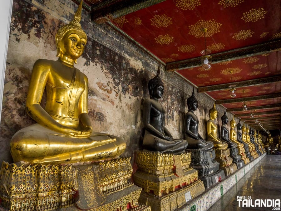 Budas del recinto santuario Wat Suthat