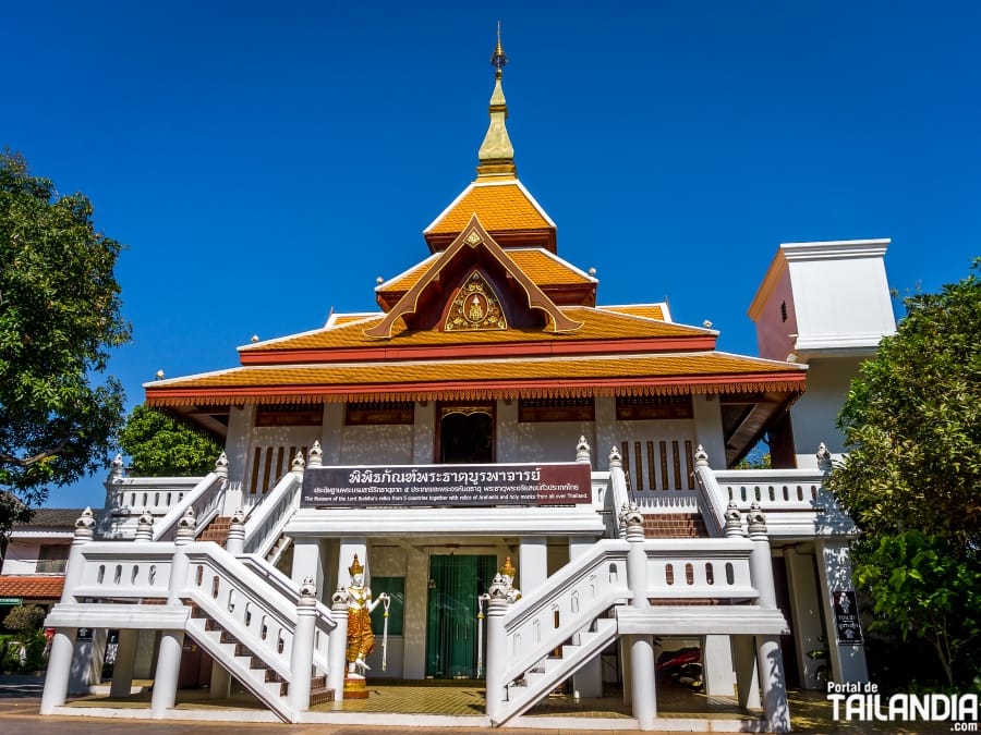 Conociendo el Wat Santitham de Chiang Mai