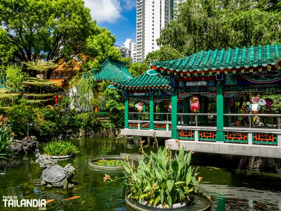 Estanque de peces del Good wish Garden