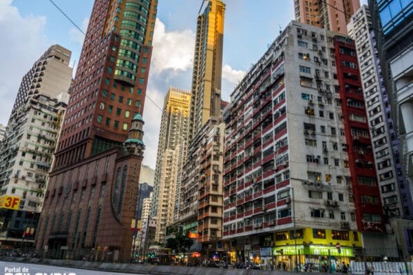 Wan Chai modernidad y vida local en la isla de Hong Kong