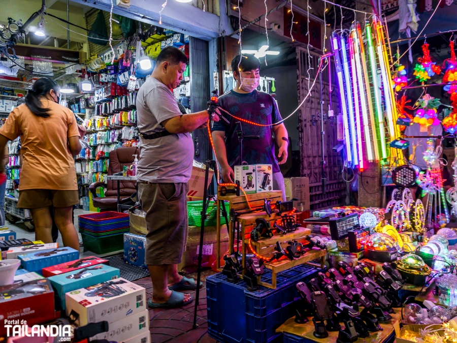 Compras y vida local en estado puro Bangkok