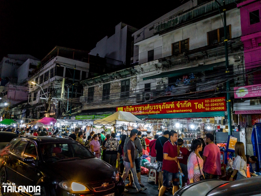 Paseo en Mercado Sampeng de noche